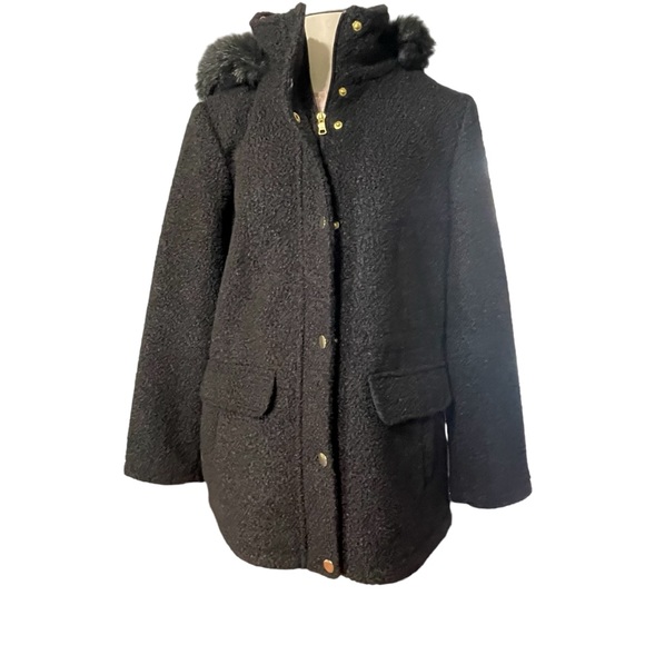 INTL d.e.t.a.i.l.s Coat with fur Hood Size Small - Picture 15 of 16